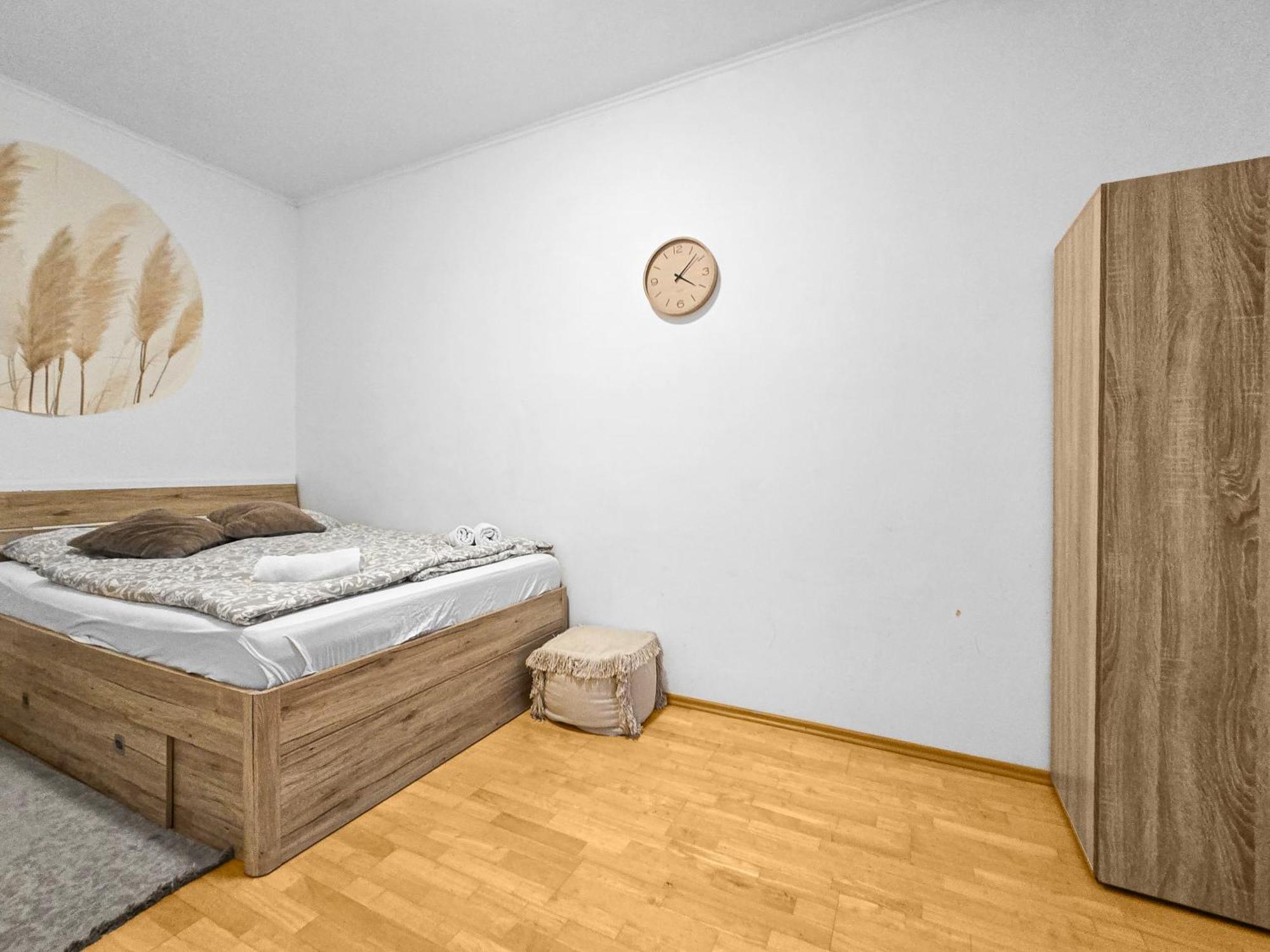 Spacious Three-Bedroom, Three King-Size Beds Viena Exterior foto